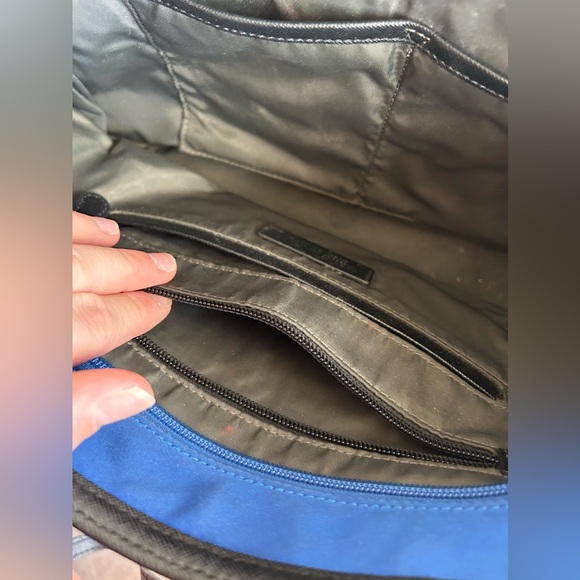 Authentic Michael Kors Purse - Picture 8 of 10